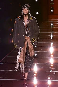 Look 16
